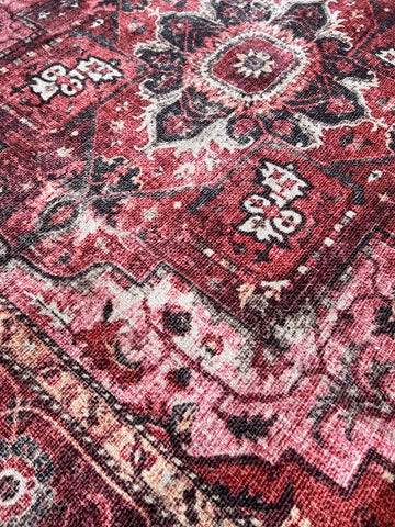 Tapis vintage lavable - Oria - Rouge / Rose